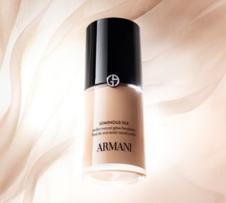 Armani Luminous Silk Foundation