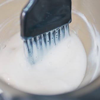 Haarfärbeschale mit Pinsel