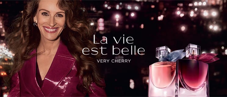 Julia Roberts mit LANCÔME La Vie Est Belle Flakons